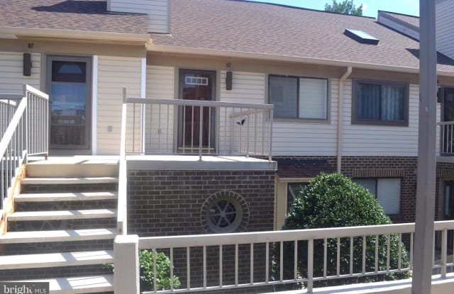 82 HAWTHORNE COURT NE - 82 Hawthorne Court Northeast, Washington, DC 20017