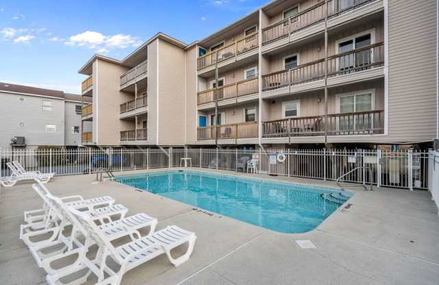 (C335) 505 Carolina Beach Avenue N #3D Carolina Beach, NC 28428 Gallery 3