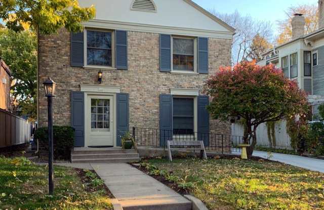521 5th Street SE - 521 Southeast 5th Street, Minneapolis, MN 55414