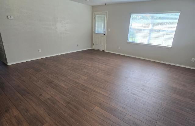 3636 Texas Highway 11 W Gallery 2