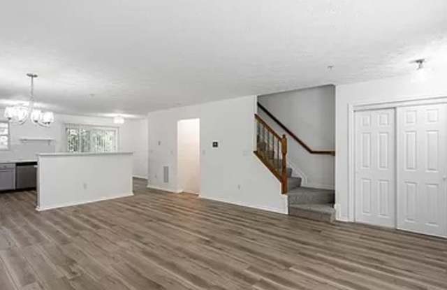 Beautiful 4 Bedroom in Bowie MD Gallery 4