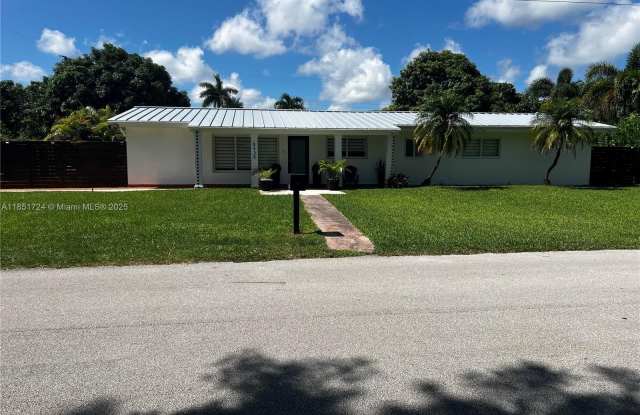 8435 SW 156th St - 8435 Southwest 156th Street, Palmetto Bay, FL 33157 8435 SW 156th St - 8435 Southwest 156th Street, Palmetto Bay, FL 33157