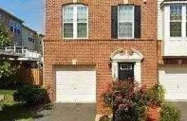 22901 Chestnut Oak Ter - 22901 Chestnut Oak Terrace, Oak Grove, VA 20166