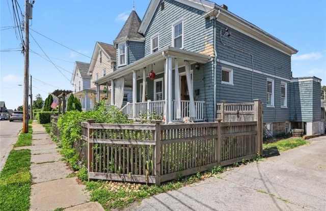 24 Russell Avenue Gallery 3