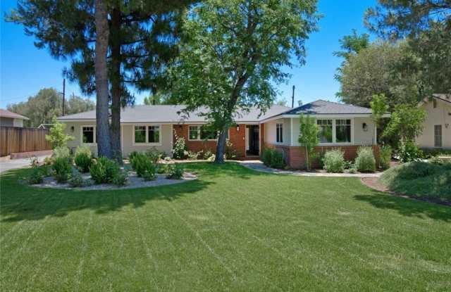 918 W Valencia Mesa Drive - 918 West Valencia Mesa Drive, Fullerton, CA 92835