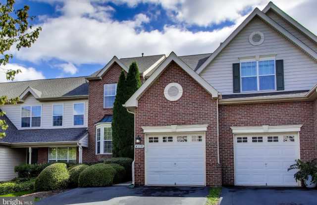 43110 BALTUSROL Terrace Gallery 2