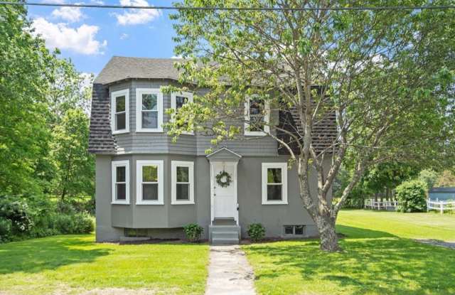 136 Narrow Lane photos photos