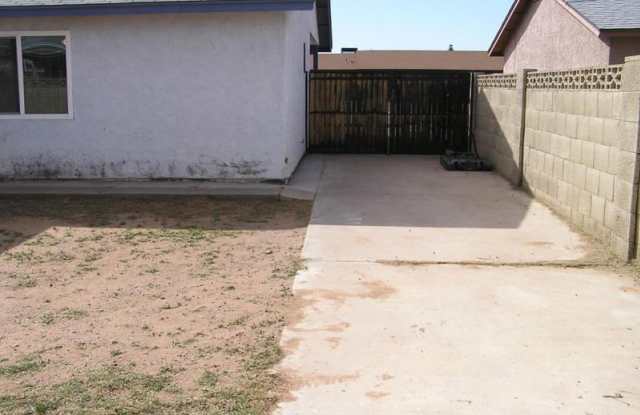 HOA Free, 3 Bed with Desert Landscaping and RV Gate! Gallery 4