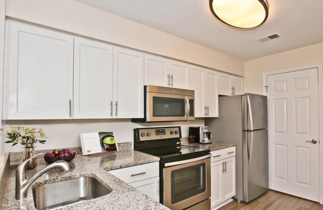 Saratoga Square photos photos