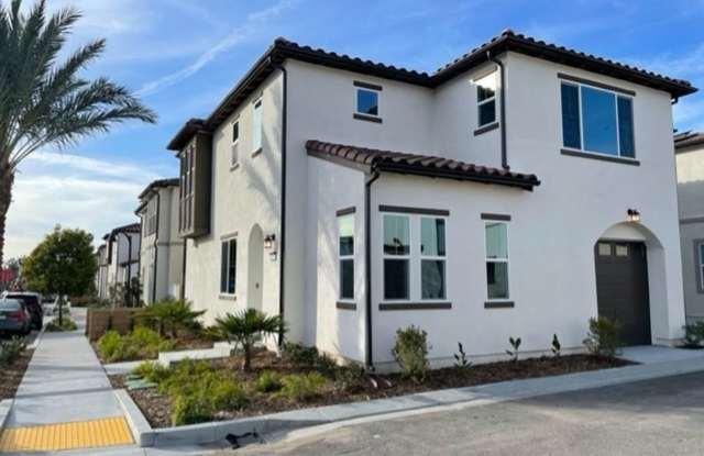 Centrally located 2-story 3 bed, 2 1/2 bath Sycamore Grove home photos photos
