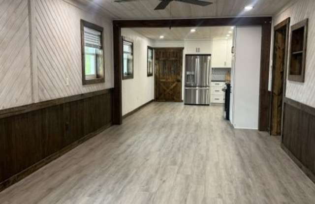 22195 College Hill Road Gallery 3