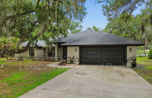 95 Woodside Dr photos photos