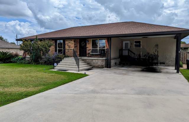 Updated 3/2 in Scott with Country Views! photos photos