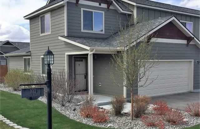 Beautiful 3 bedroom 2 1/2 bath townhouse in 4 Corners! Fenced backyard! photos photos Beautiful 3 bedroom 2 1/2 bath townhouse in 4 Corners! Fenced backyard! photos photos