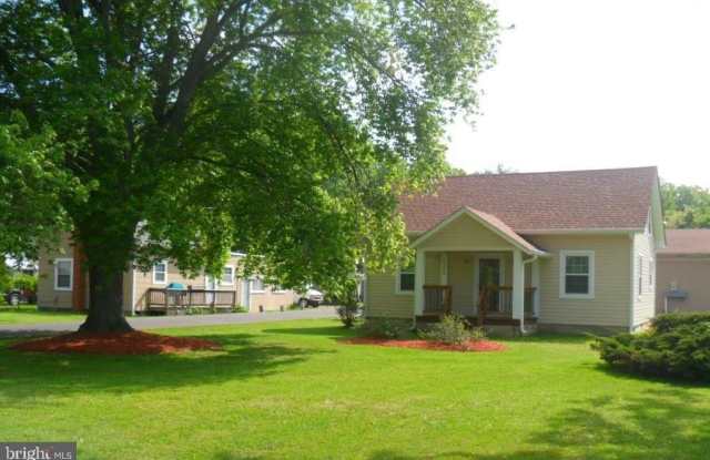 6175 SHADY SIDE RD - 6175 Shady Side Road, Shady Side, MD 20764