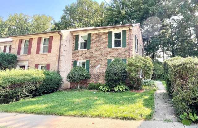 9041 ARMENDOWN DRIVE - 9041 Armendown Drive, Burke, VA 22152