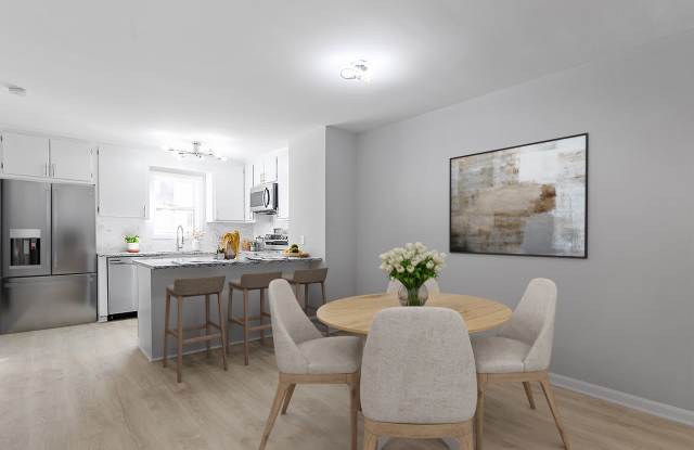 2 Bedroom 2.5 Bath Townhouse Gallery 3