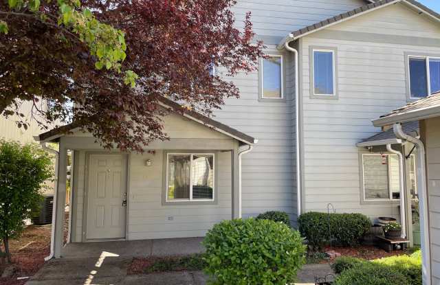 Very Nice 2 bedroom 1.5 Bath Townhome-In a Nice Complex photos photos