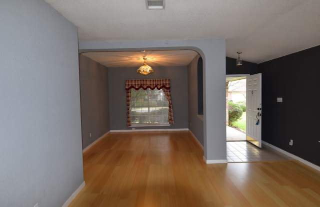 9403 Tea Rose Trail Gallery 4
