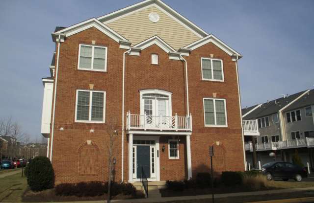 2186 OBERLIN DRIVE Gallery 2