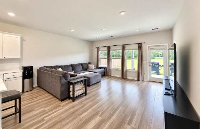 263 Woodland Oak Way Gallery 4