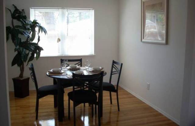 Carlton Club Apartments Gallery 4