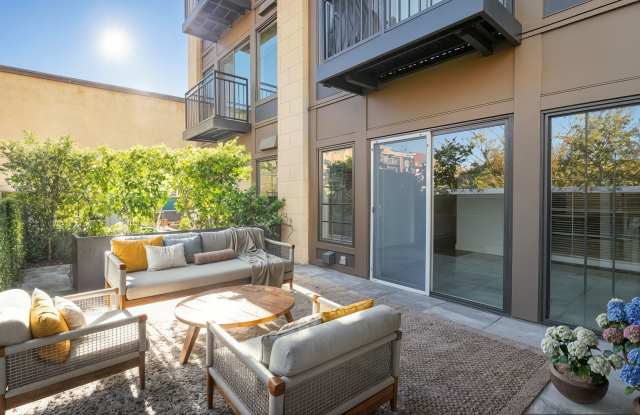 Dunn Motors Building photos photos