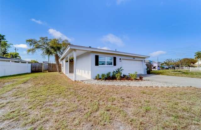 3/2/2 in Seminole - Completely updated Gallery 3