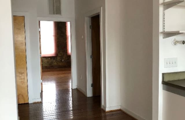 506 S Elm St Gallery 2
