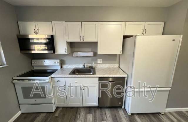 4222 Wright Ave - 4222 Wright Avenue, St. Ann, MO 63074