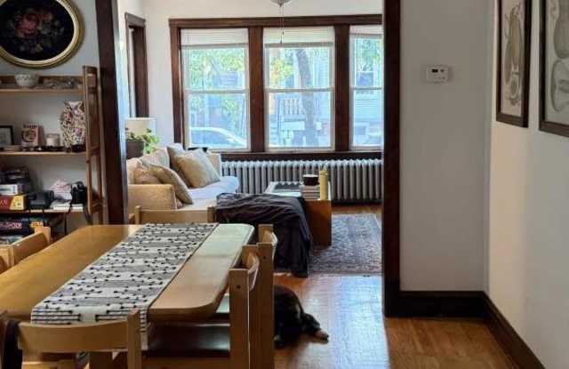 3056 N Lyndale Gallery 2