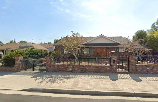 Rare opportunity! 2 Properties Available for Rent! Ranch style single-story 3 BD 3 BA home  detached 2BD 1BA ADU  swimming Pool photos photos