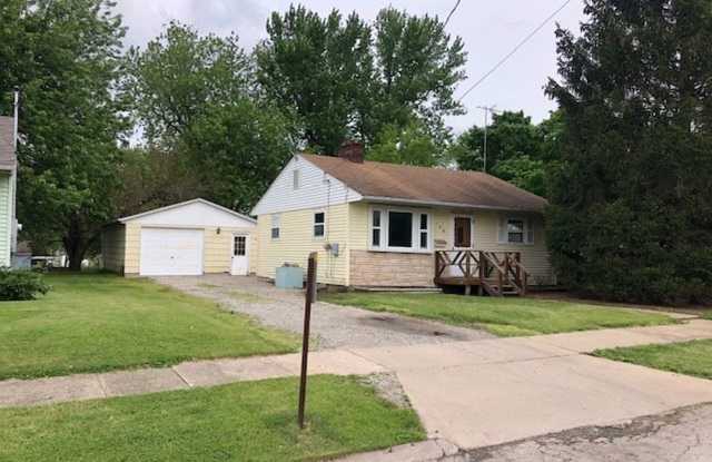 Newly updated 2 bed 1 bath home on Lynwood Ottumwa Gallery 1