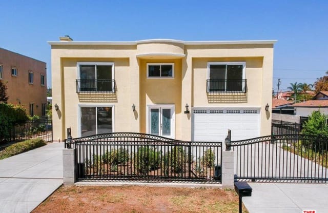 5815 TOPEKA Drive - 5815 N Topeka Dr, Los Angeles, CA 91356