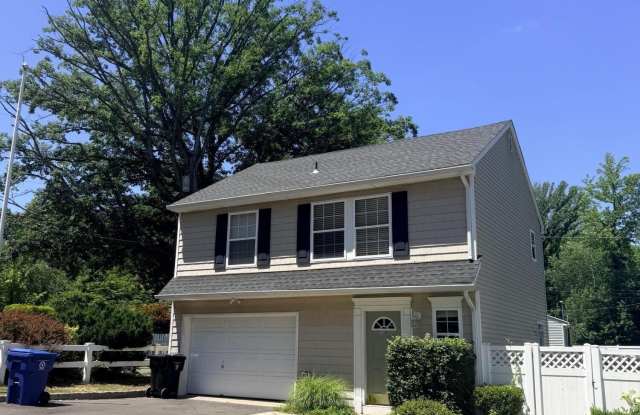 150 Magnolia Lane Gallery 3