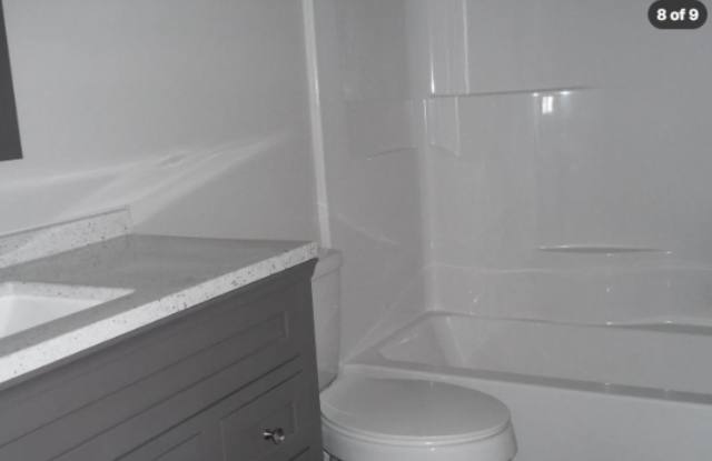 436 Island View Dr Gallery 1