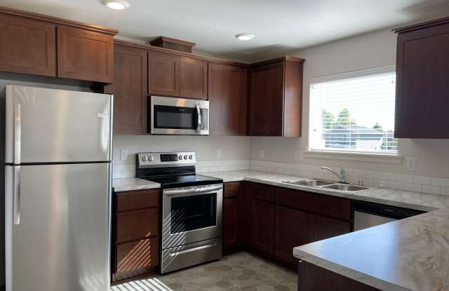 RH221-Daybreak Gardens Apartments photos photos
