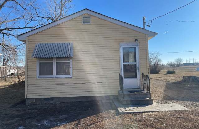 One Bedroom, One Bathroom Home - 717 North 5th Avenue, Marshalltown, IA 50158 One Bedroom, One Bathroom Home - 717 North 5th Avenue, Marshalltown, IA 50158
