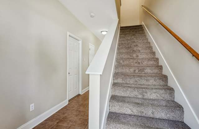 3BR/2.5BA Townhome — Garage + Backyard — Great Schools Gallery 3