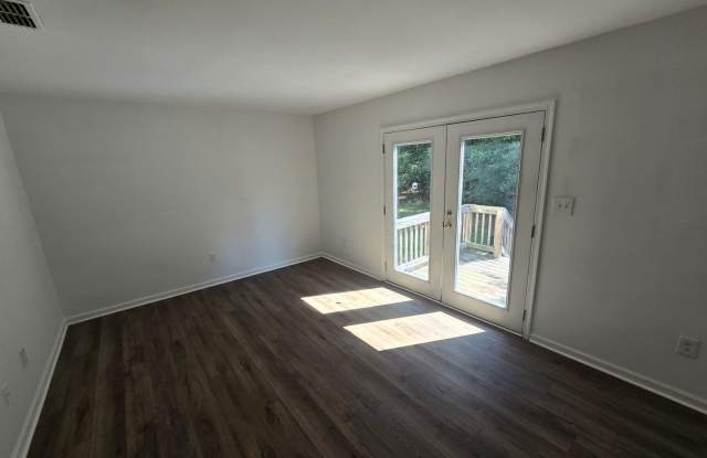 THE COMMONS TOWNHOMES Gallery 4
