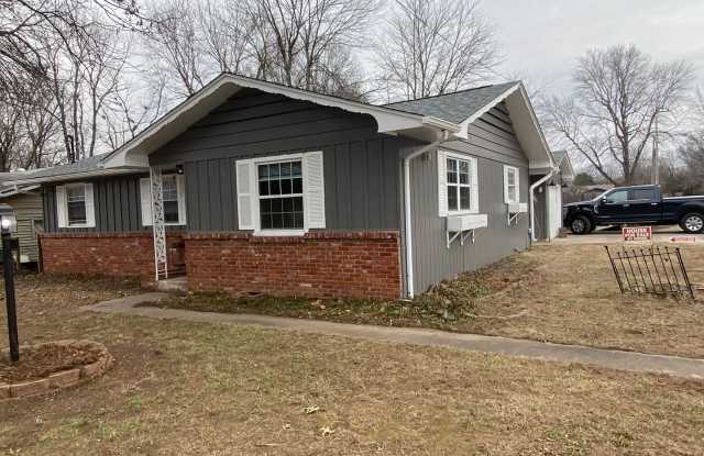 Corner lot; New appliances, New bathroom Vanity Updates- Rent to Own photos photos