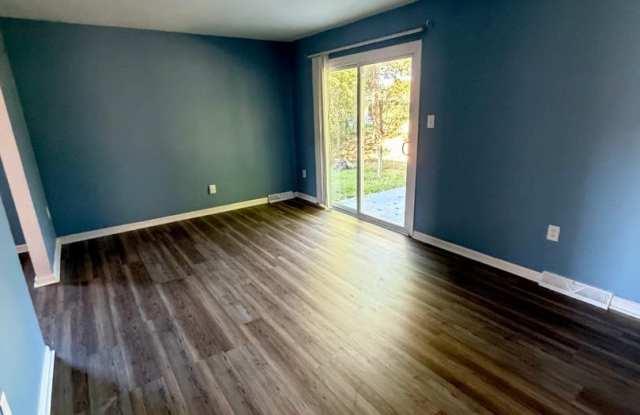 3 Bedroom Townhouse in Wilson School District Gallery 1