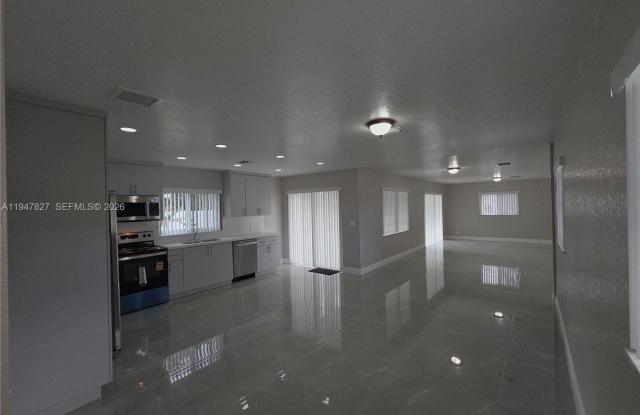 4360 NW 15th Street, Lauderhill, FL 33313 Gallery 3