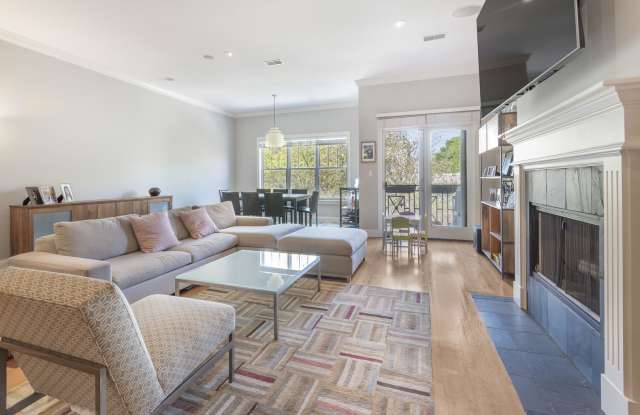 705 West Wrightwood Avenue #3E Gallery 3