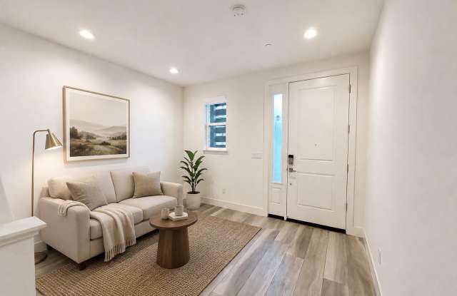 2073 Joshua Tree Circle Gallery 3