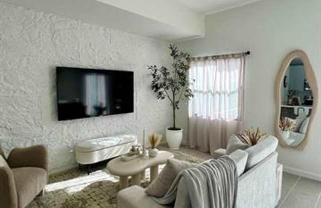 2526 Pierce St th 4, Hollywood, FL 33020 photos photos