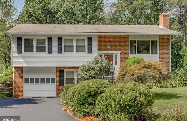 5012 DEQUINCEY DRIVE - 5012 De Quincey Drive, Kings Park West, VA 22032