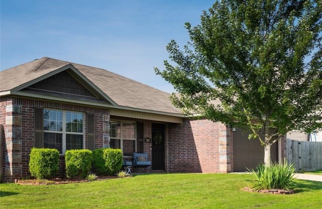 3435 Reynolds  AVE - 3435 Reynolds Avenue, Springdale, AR 72764