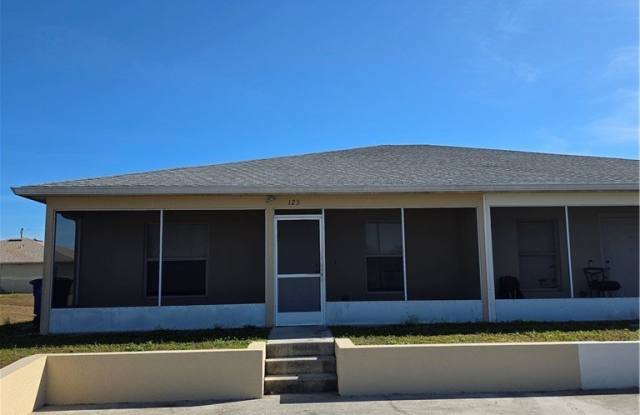 125 Ivan Avenue S photos photos