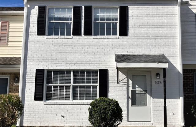 107 Villa Drive - 107 Villa Drive, Jacksonville, NC 28546
